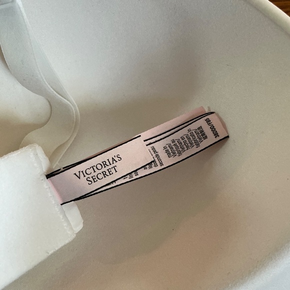 Victoria’s Secret Lightly Lined Wireless T-Shirt Bra in White Sz 38DDD NWT - Picture 7 of 8